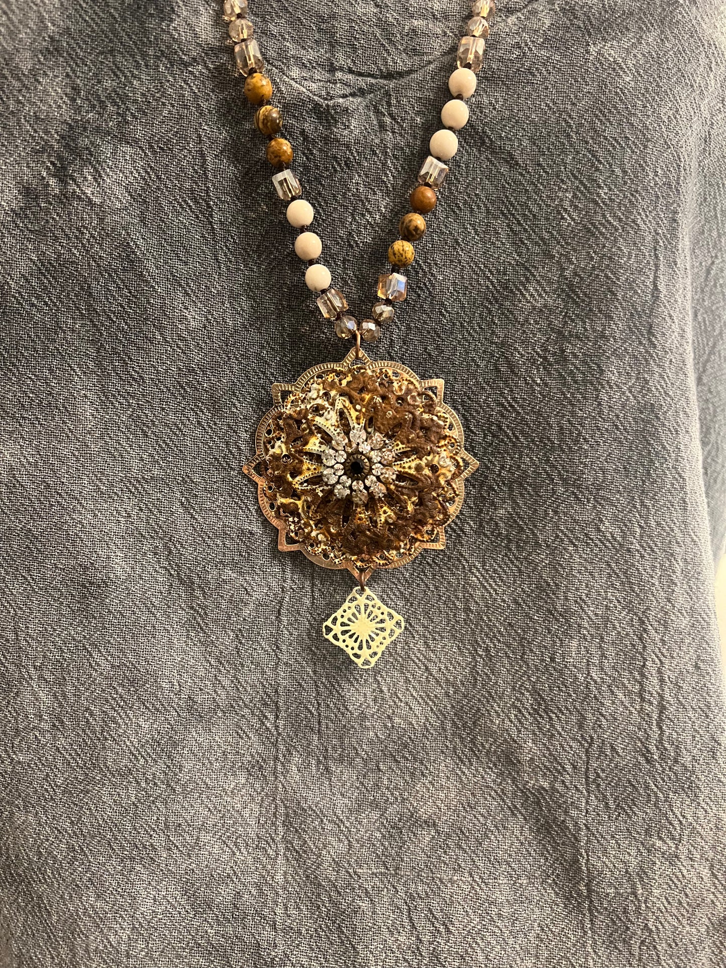 Vintage Vibe Filigree Necklace
