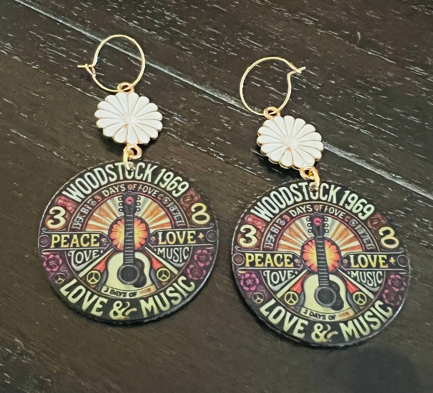 Woodstock Daisy Earrings