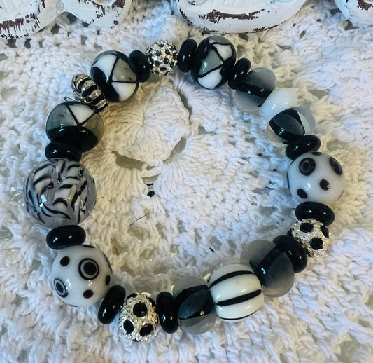 Black and white bauble bracelet