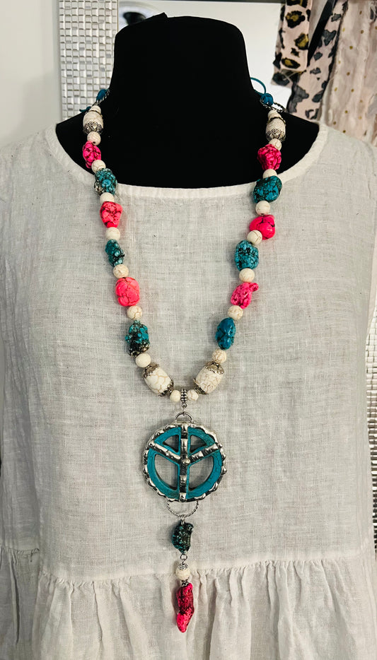 Pretty Peace Necklace
