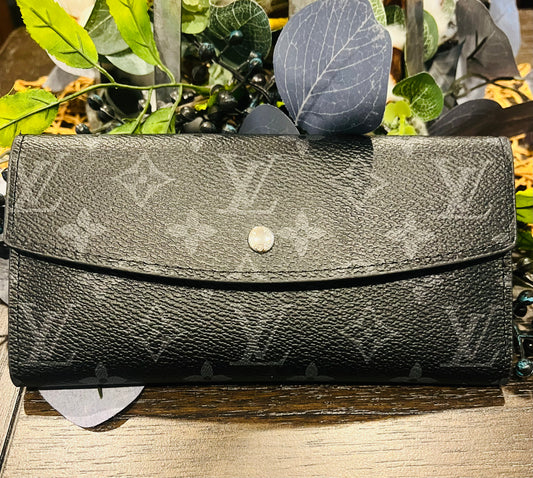 Black LV Dupe Bi Fold Wallet