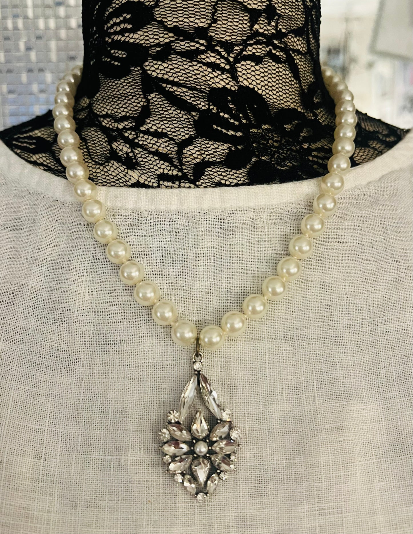 Pearlescence Necklace