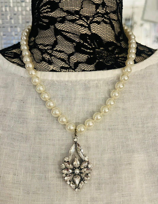 Pearlescence Necklace