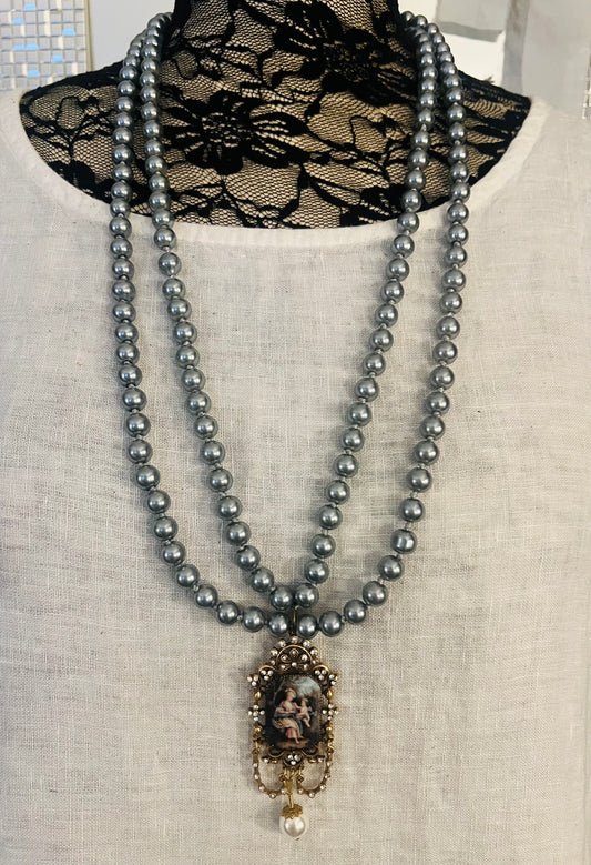 Picturesque Necklace