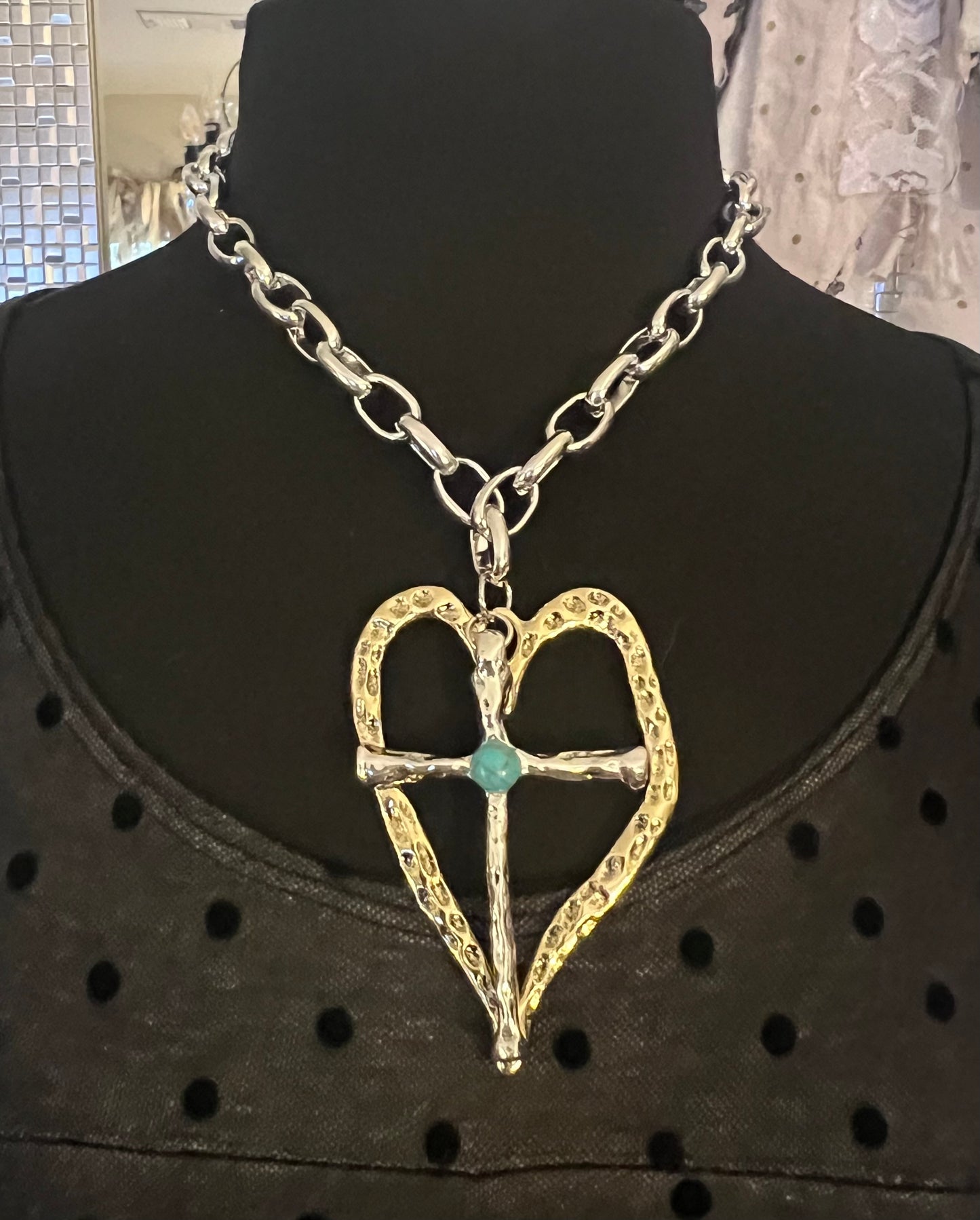 Cross my Heart Necklace