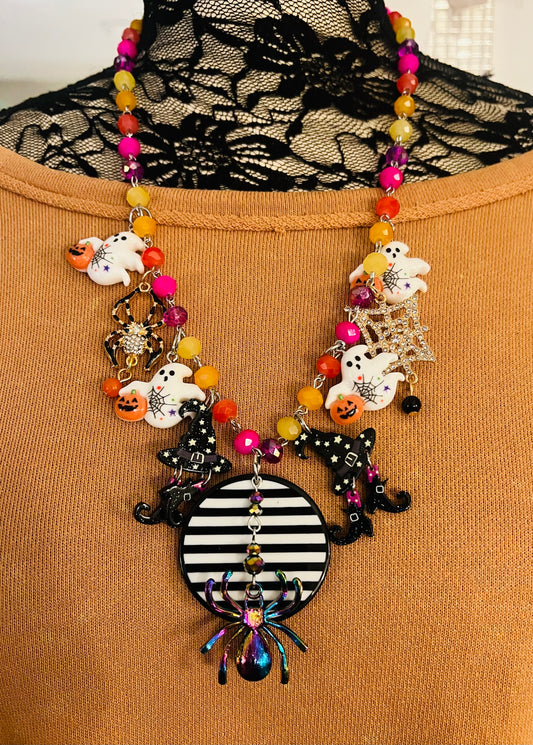 Striped Spider Necklace