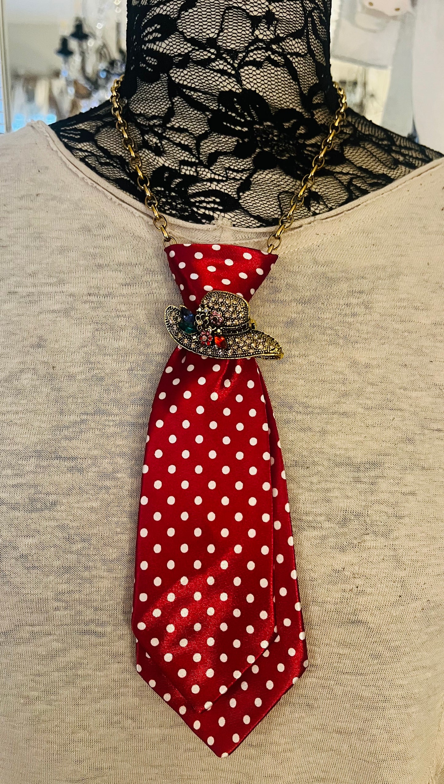 Ladies Hat Tie Necklace